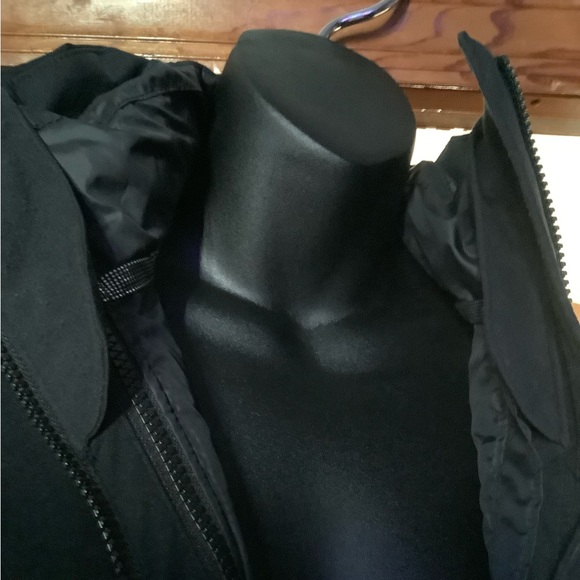 Columbia Ladies Coat - Picture 8 of 16